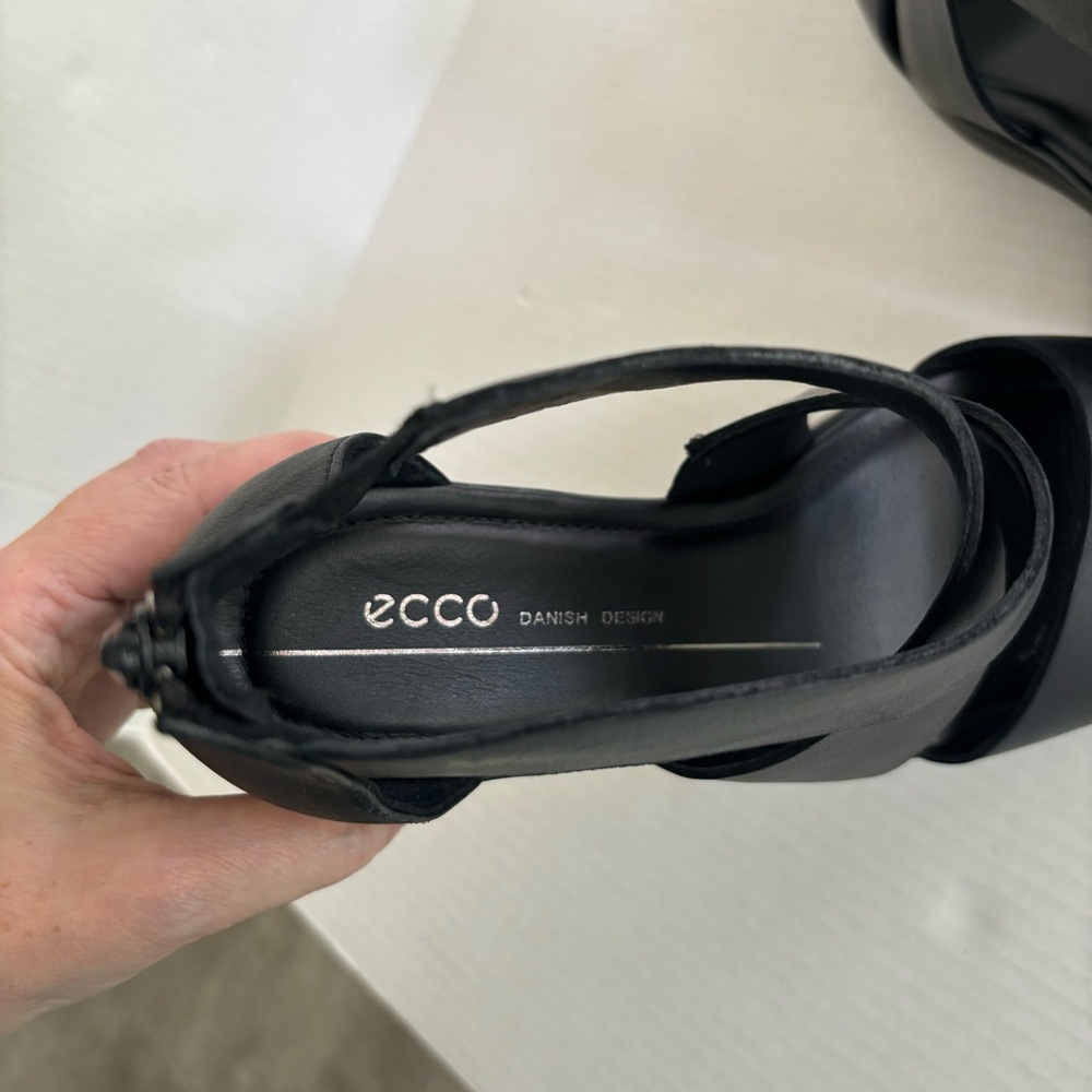 Ecco Elevate Black Leather Platform Wedge Sandal Wide Strap Size‎ 37EU, 6US - Picture 16 of 16